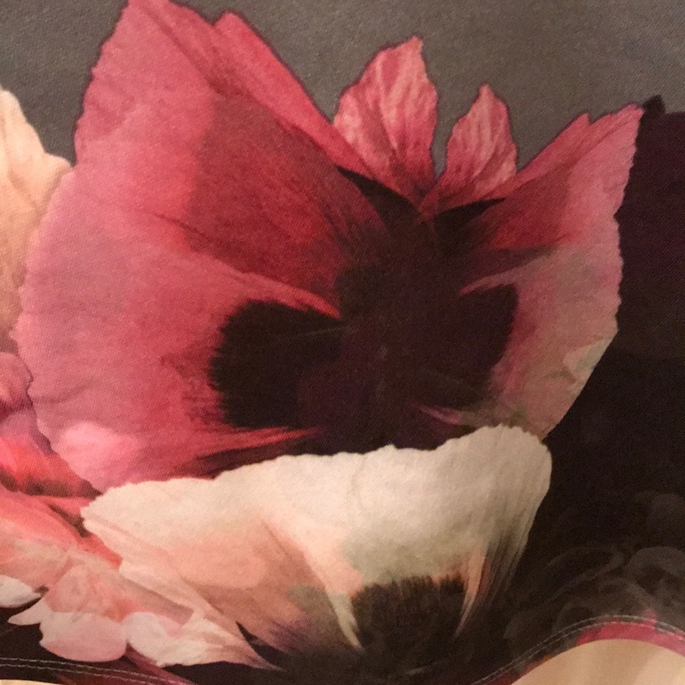Dress - Picture 5 of 7